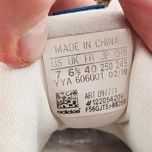 MISSONI x ADIDAS Ultraboost Lace-Up Sneakers - Picture 6 of 7